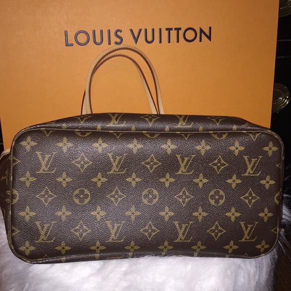 Louis Vuitton Neverfull - Picture 8 of 8